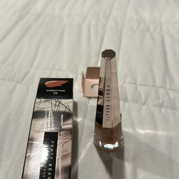 Fenty Beauty Stunna Lip Paint Unbutton - Picture 5 of 6
